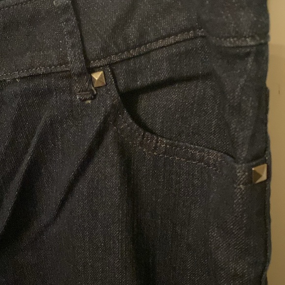 NWT Vera Wang Stud Detail Dark Wash Straight Leg Jeans - Picture 5 of 9